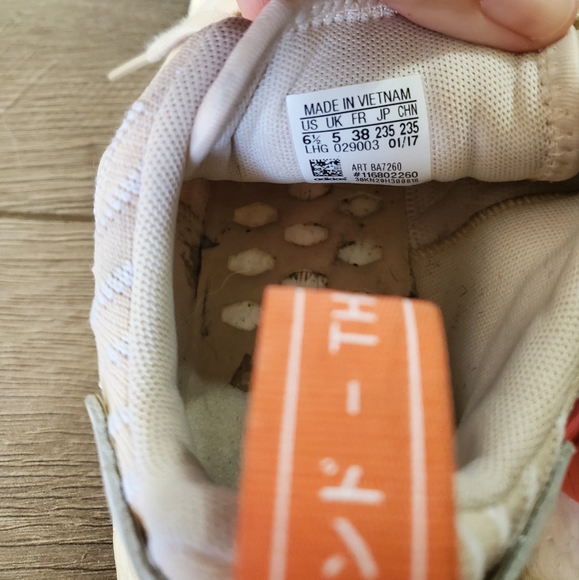 Adidas Nmd R2 - Picture 6 of 9